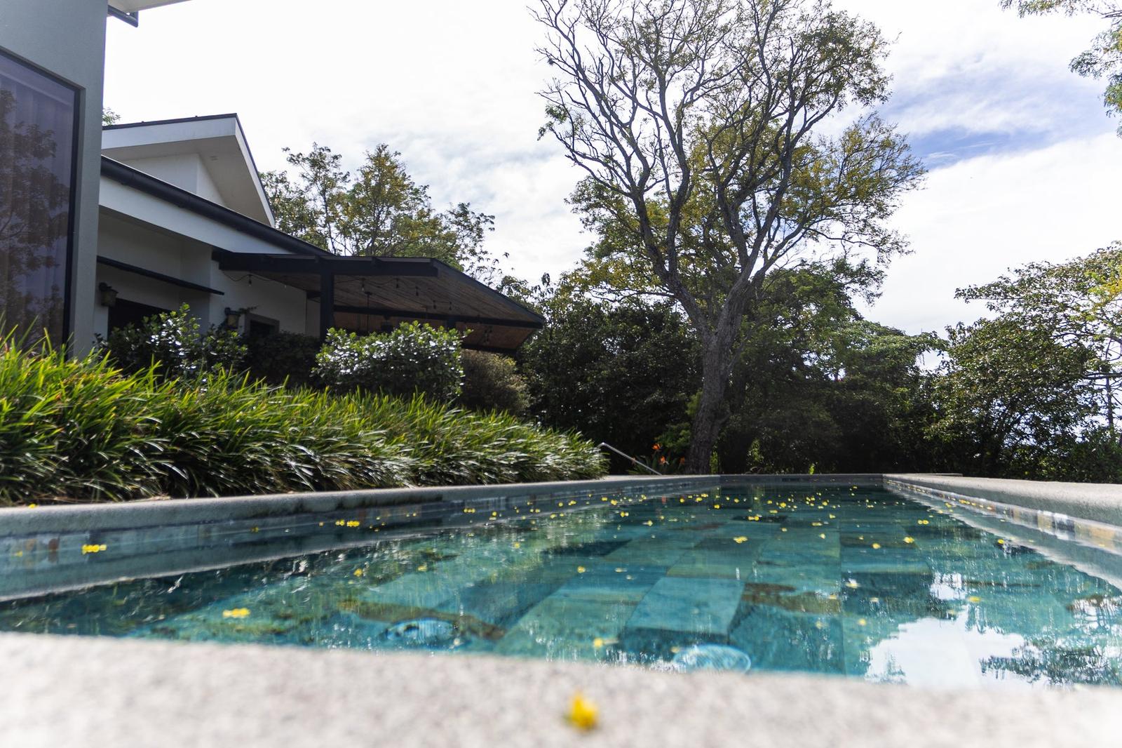 3 Bedroom Mountain Estate for Sale in Barva de Heredia, Heredia, Costa Rica — photo 1