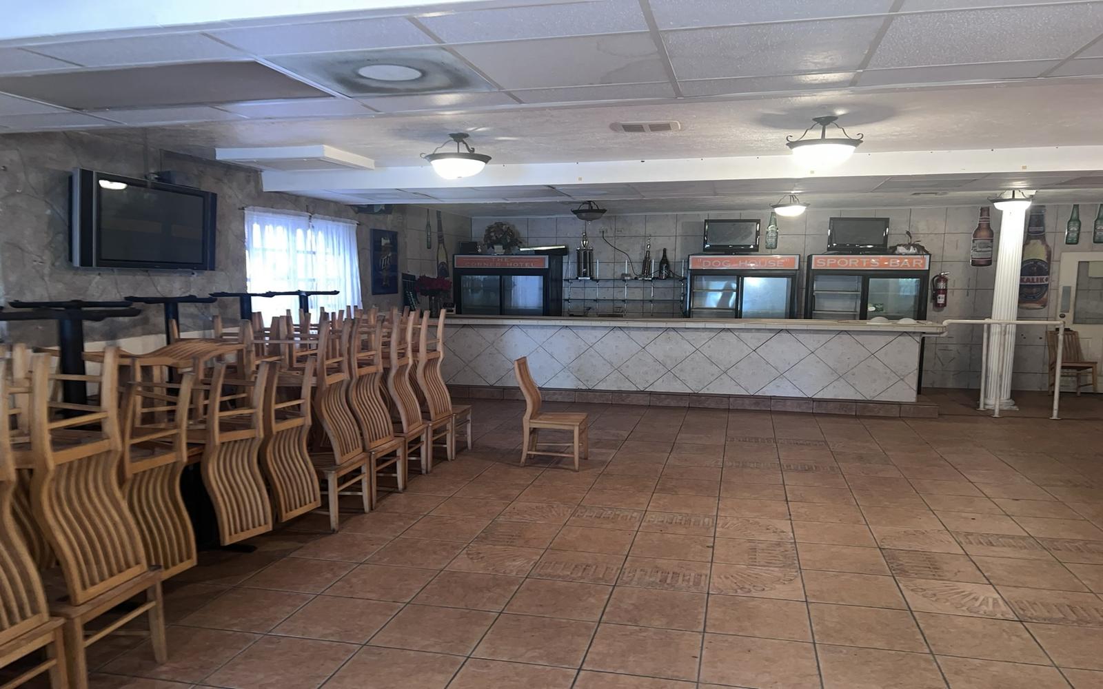 52 Room Motel, Restaurant and Bar for Sale — photo 4