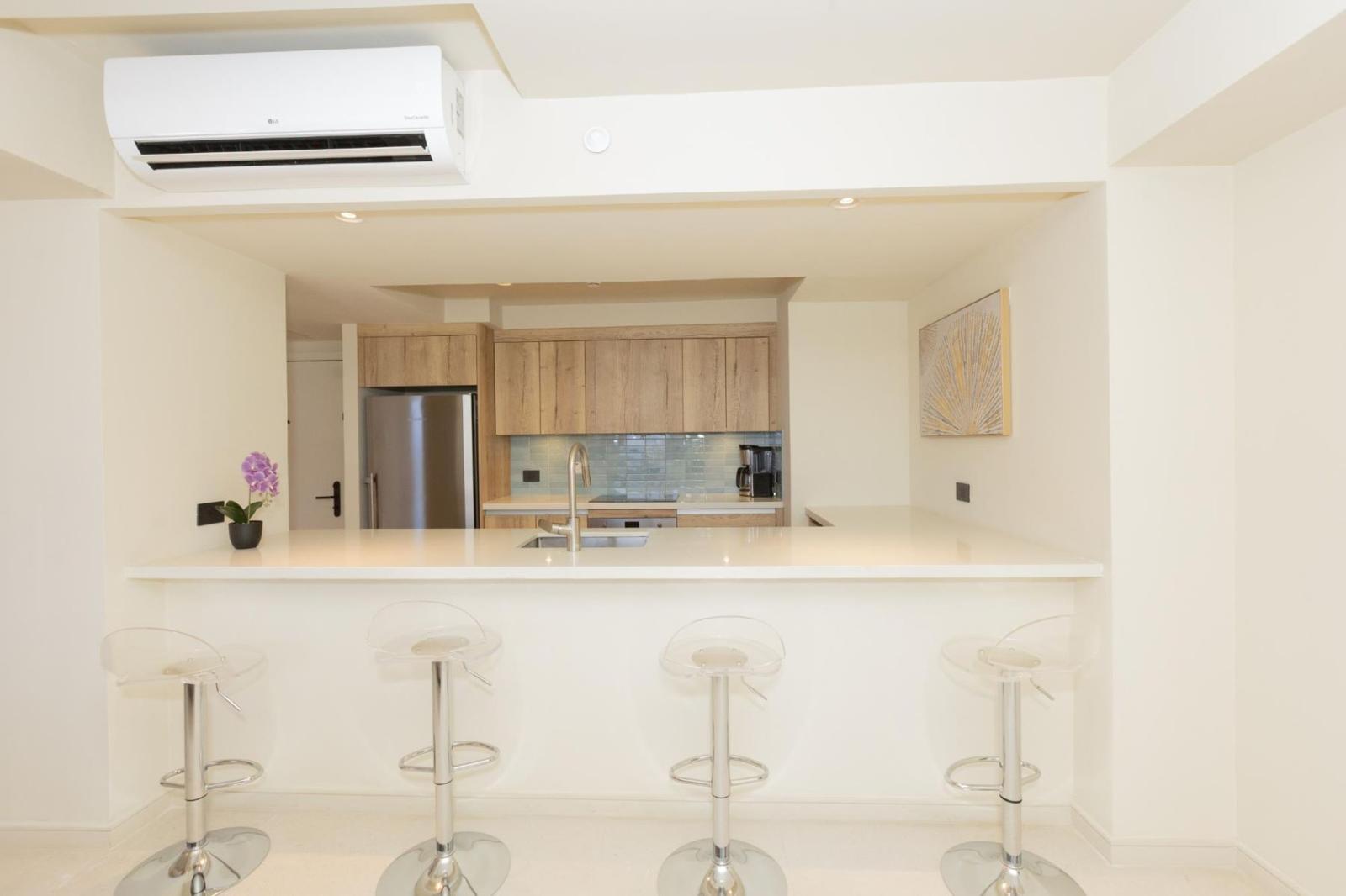 2 Bedroom Condo for Sale, ROK Residences, 2-4 King Street, Kingston, Jamaica — photo 4