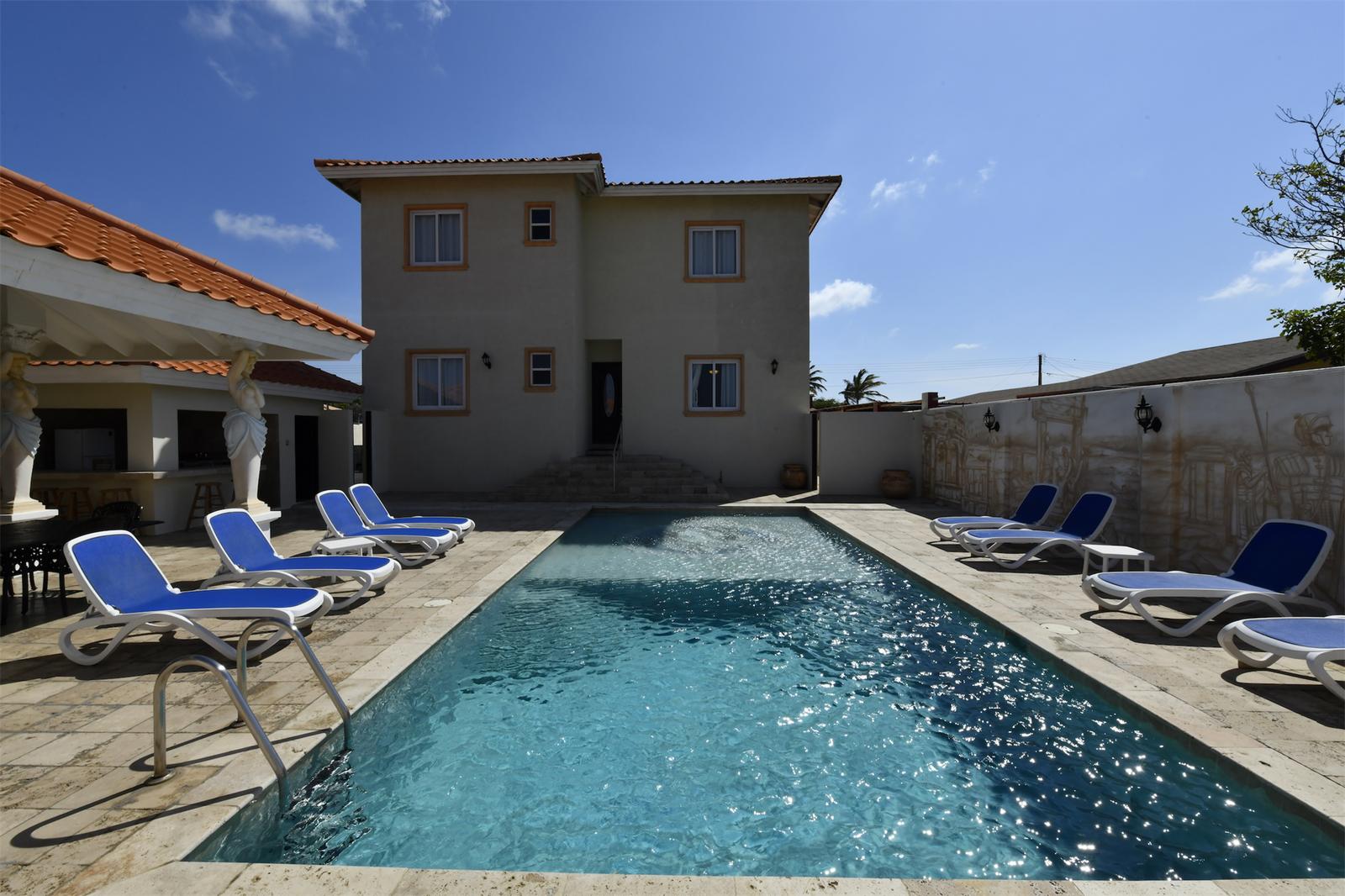 7 bedroom villa in Savaneta — photo 3