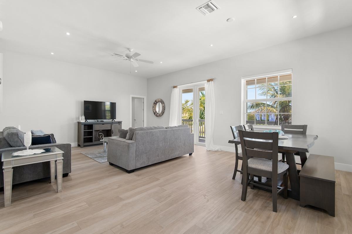 23 Galleon Bay, Palm Cay - MLS 66170 — photo 5