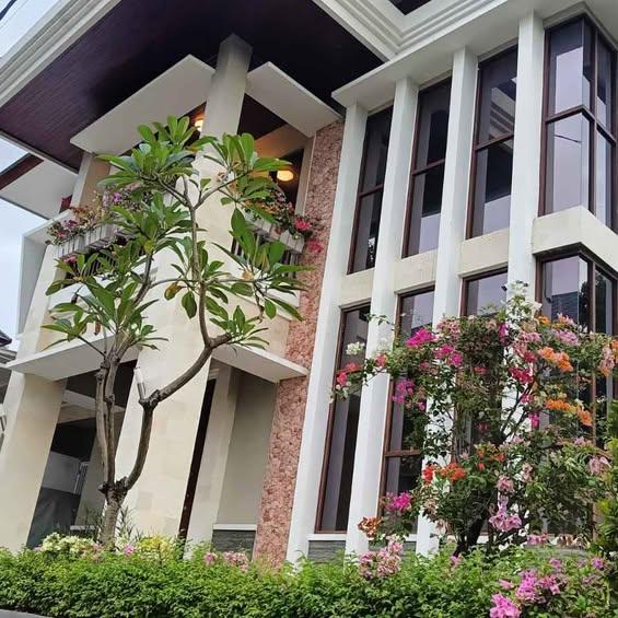 4-bedroom house in Denpasar — photo 1