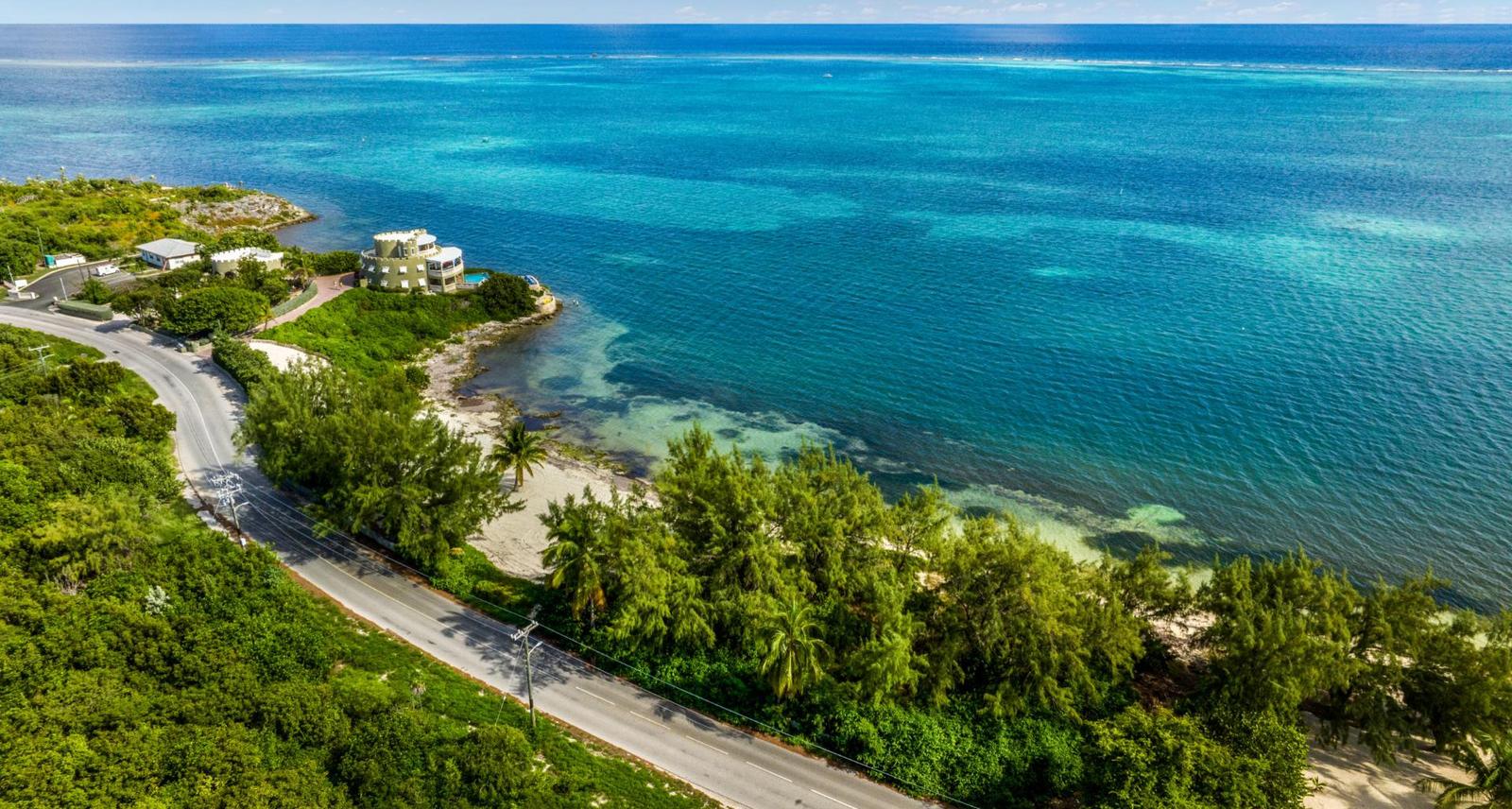 Gun Bay Beachfront Development Site East End — photo 3