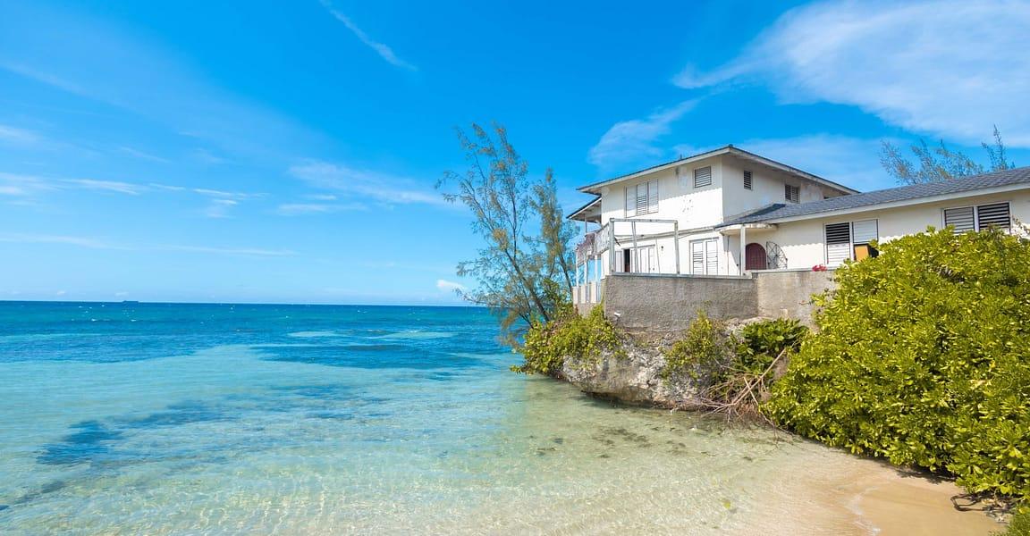 17 Bedroom Boutique Resort for Sale, Seven Mile Beach, Negril, Westmoreland, Jamaica — photo 2