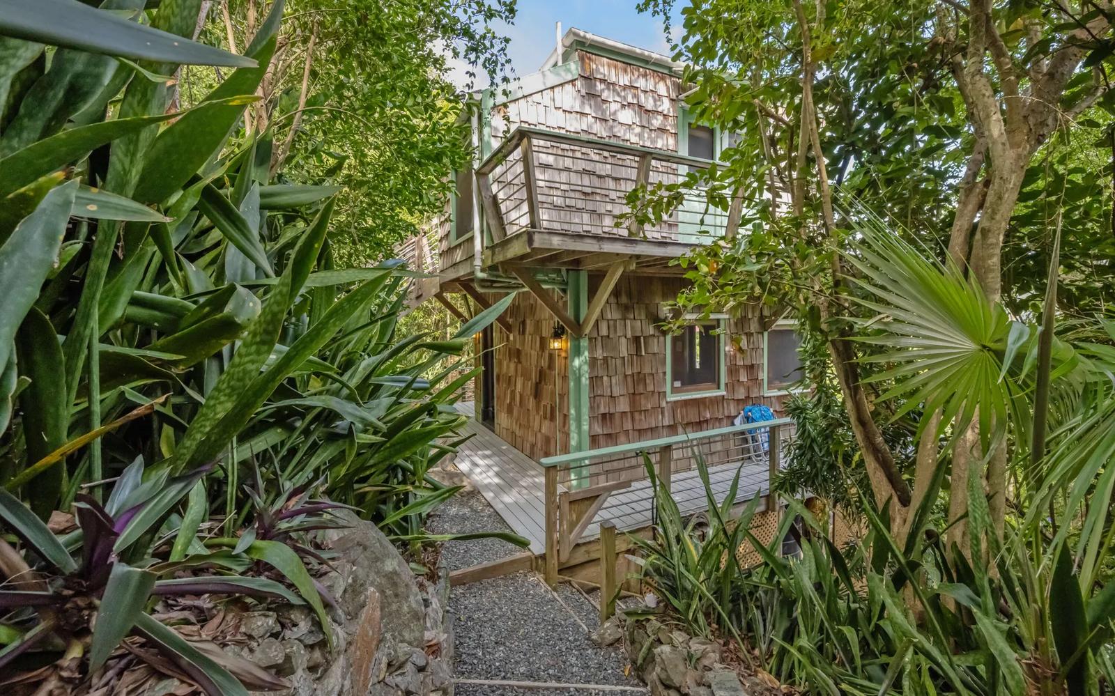2 Bed, 2 Bath Villa in St. John Island — photo 5