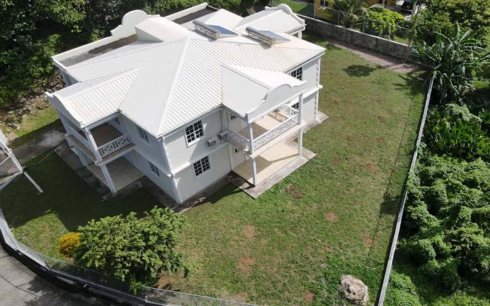 6 Bedroom Apartment Building for Sale, Balvin, Portsmouth, Dominica — photo 1