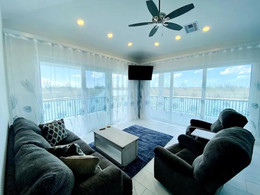 1 bedroom Residence for sale at 60 RAINHAM PLACE in Grand Bahama, The Bahamas — photo 3