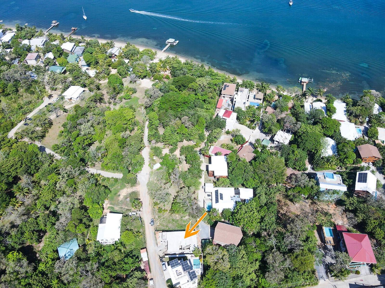 2 Bedroom Condo for Sale, Aluna Condos, Roatan — photo 4