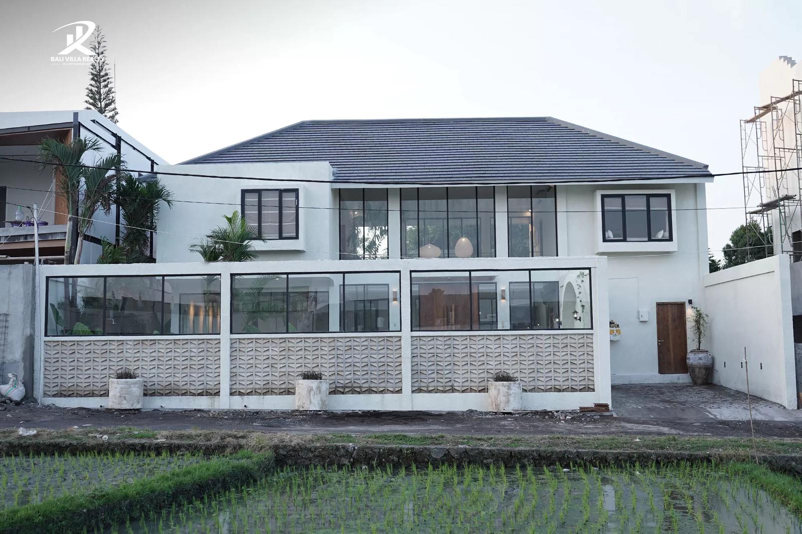 4BR Petitenget Villa Near Beach for Monthly & Yearly Rental — photo 5