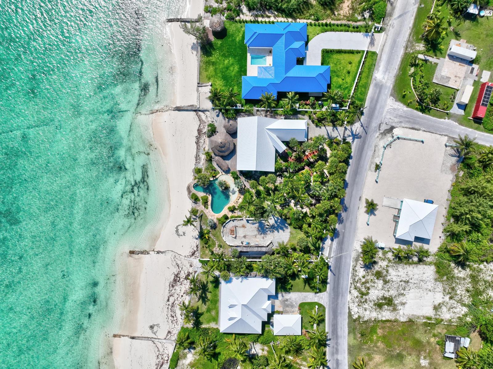 4 bedroom Residence for sale — WINDWARD BEACH ESTATES in Abaco Islands, The Bahamas — photo 2