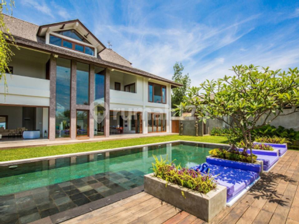 6-bedroom ocean view villa in Ketewel, Bali — photo 1