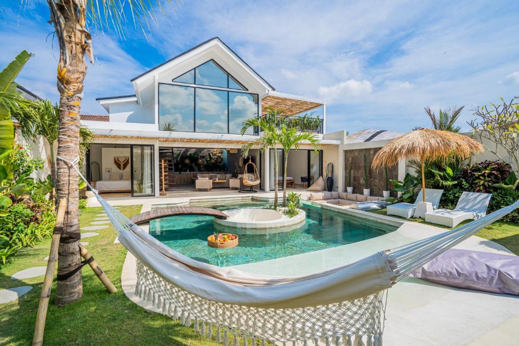 Villa in Canggu, Indonesia — photo 1