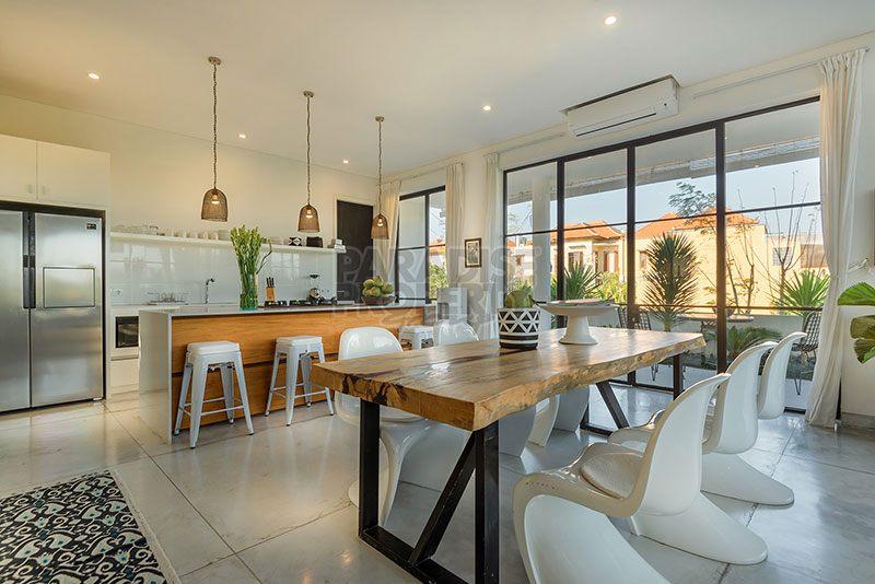 Brand New Modern and Chic 4 Bedroom Villa in Umalas/Bumbak — photo 3