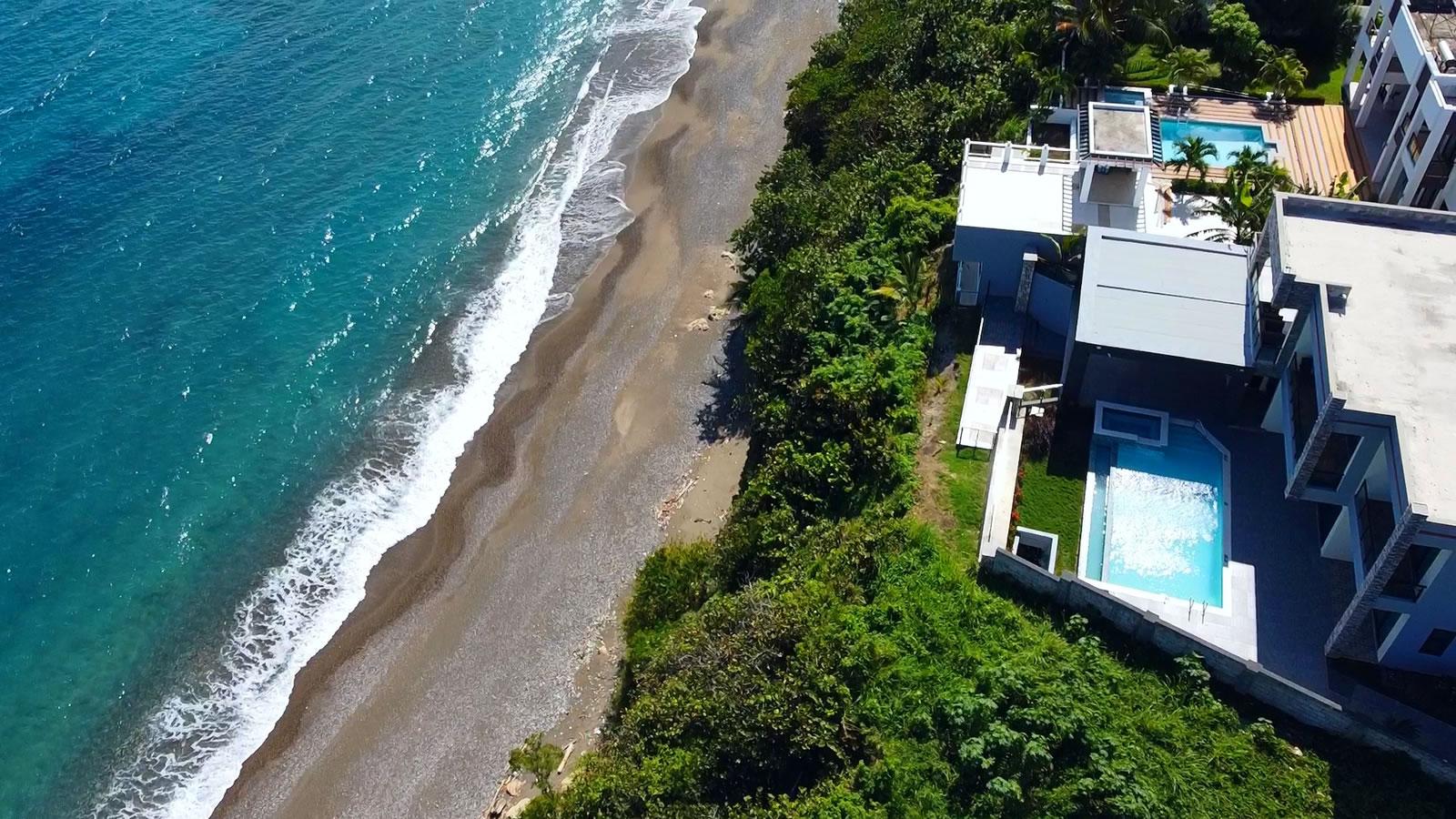 6 Bedroom Luxury Beachfront Villa for Sale — photo 1