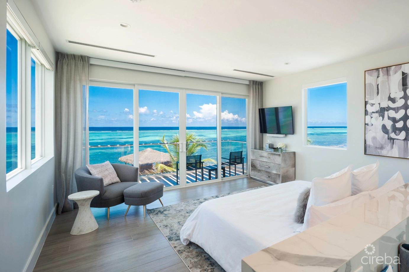 29 Bedroom Beachfront Estate for Sale, Bodden Town Road, Breakers, Grand Cayman — photo 1
