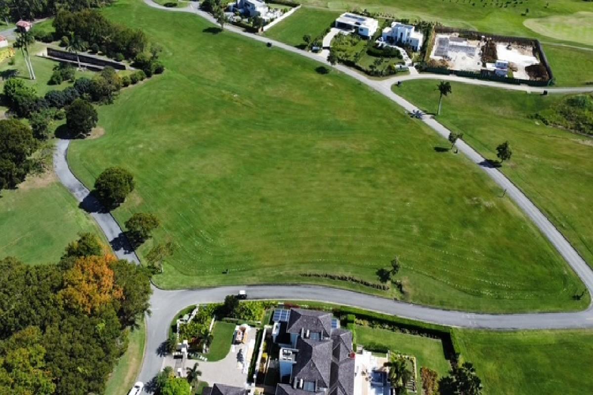 0.58 Acre Lot for Sale, Apes Hill Golf Resort, Barbados — photo 2