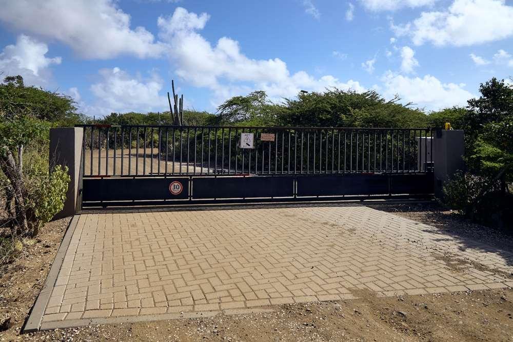29.7 Acres of Development Land for Sale, Luga Aleha, Kunuku, Bonaire — photo 3