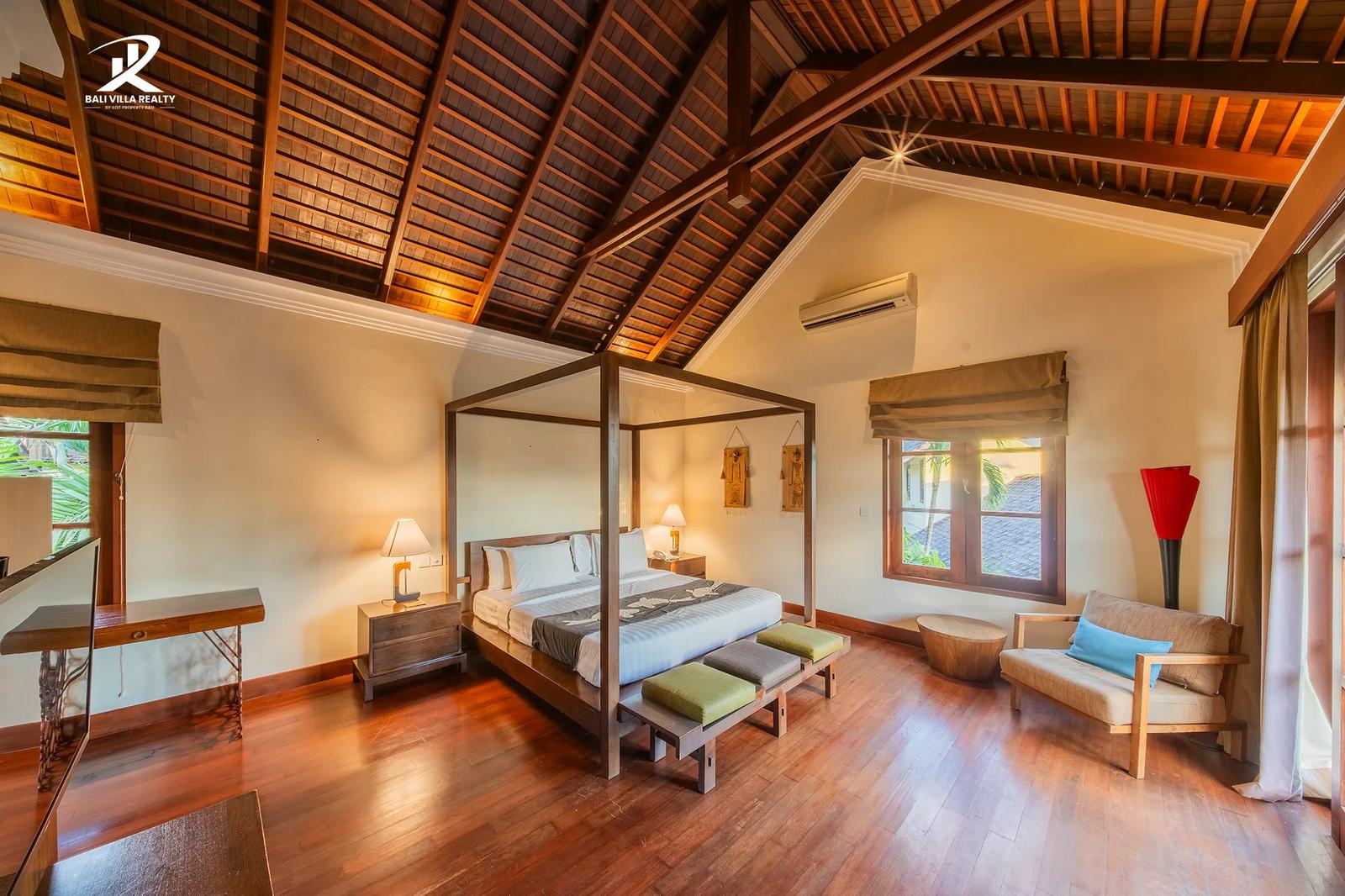 Luxury 3BR Freehold Villa in Prestigious Ungasan — photo 2