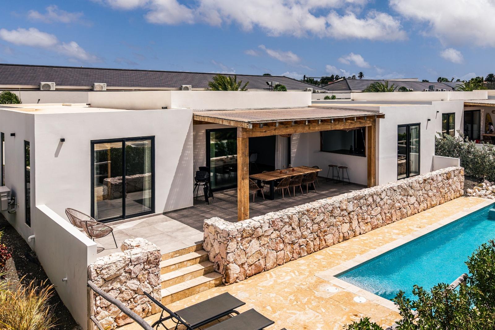 4-bedroom villa in Brakkeput, Curaçao — photo 1