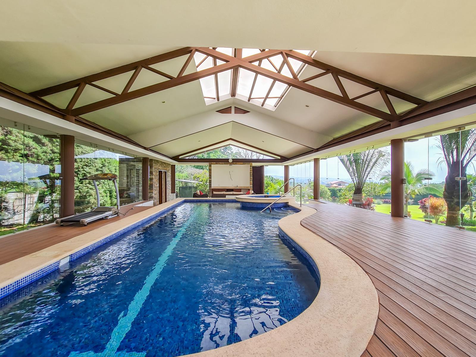 6 Bedroom Colonial Property for Sale in Heredia, Costa Rica — photo 3