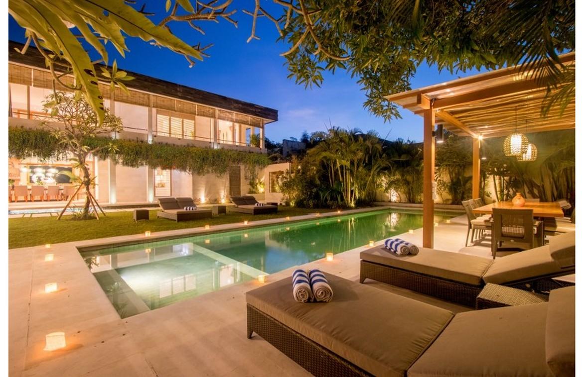 Tropical 5-bedroom freehold villa near Jimbaran beach — photo 2