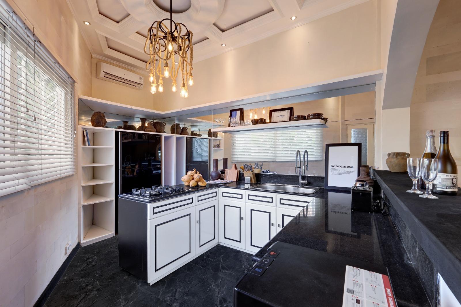 1 Bedroom Freehold Villa in Prime Canggu Location — photo 4