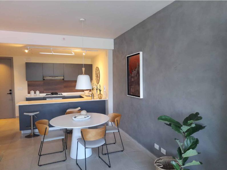 El Cangrejo 2BR City View Condo — photo 4
