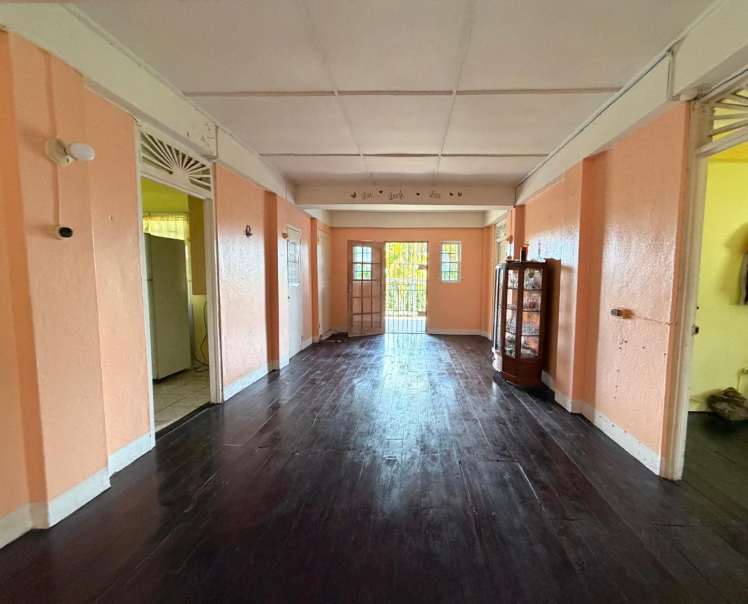 Highgate Jamaica 6BR Home — photo 5