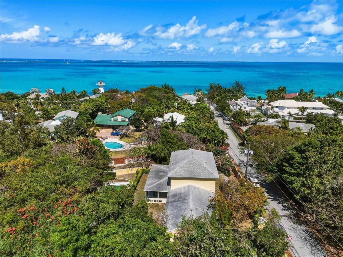 4 Bedroom Residence for Sale at 6 CHANCERY LANE, Nassau, The Bahamas — photo 1