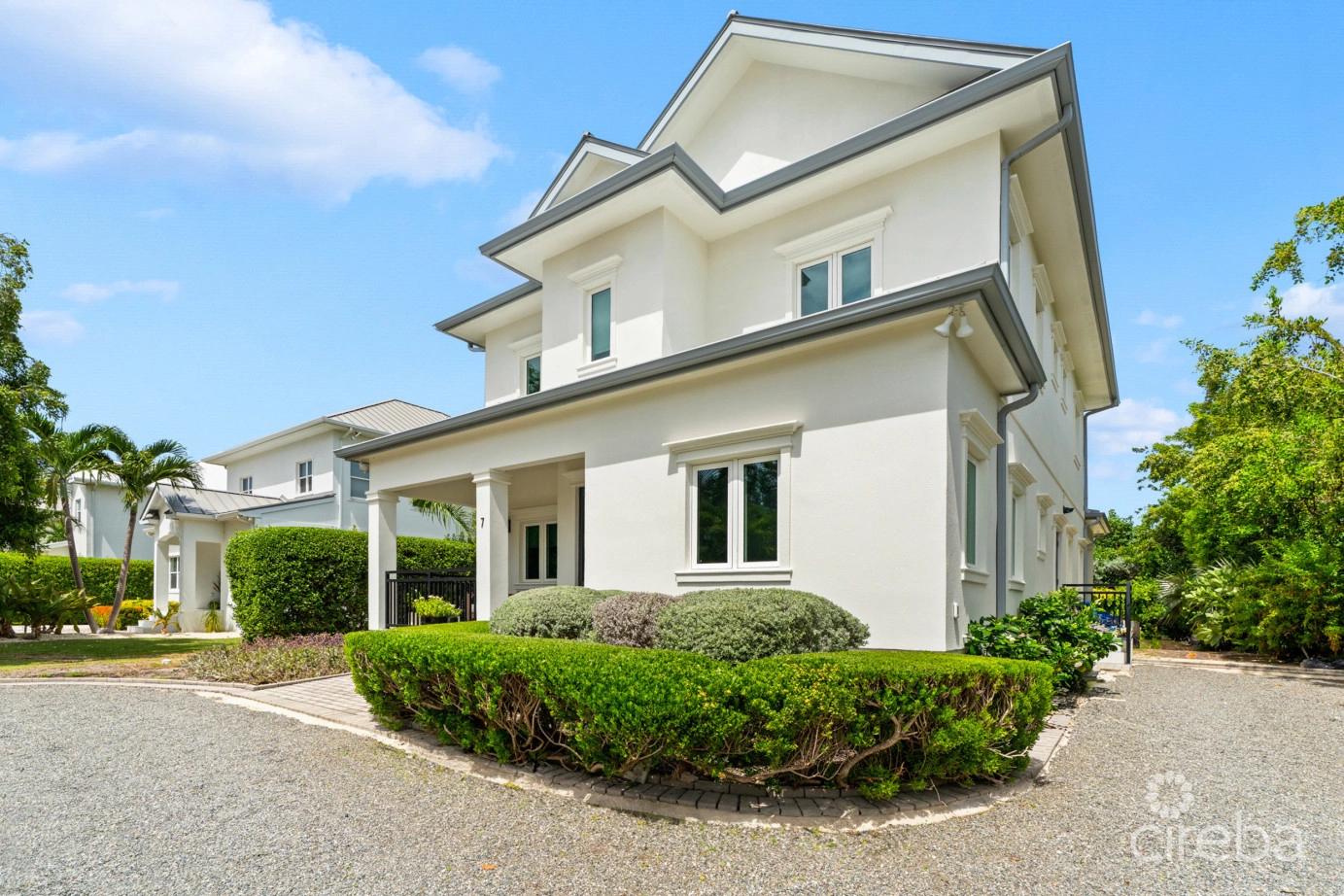 4 bedroom house for sale in South Sound, Cayman Islands — photo 4