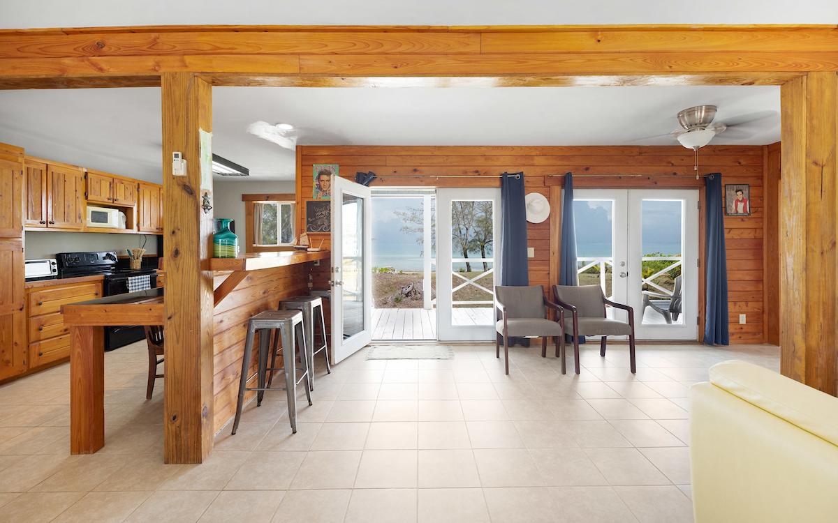 Mission Bay, A Beachfront Cottage — photo 5