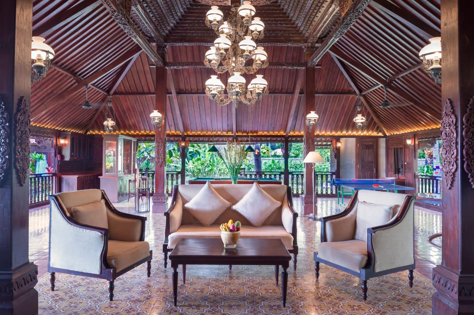 5 Bedroom Beachfront Villa for Sale in North Lombok — photo 3