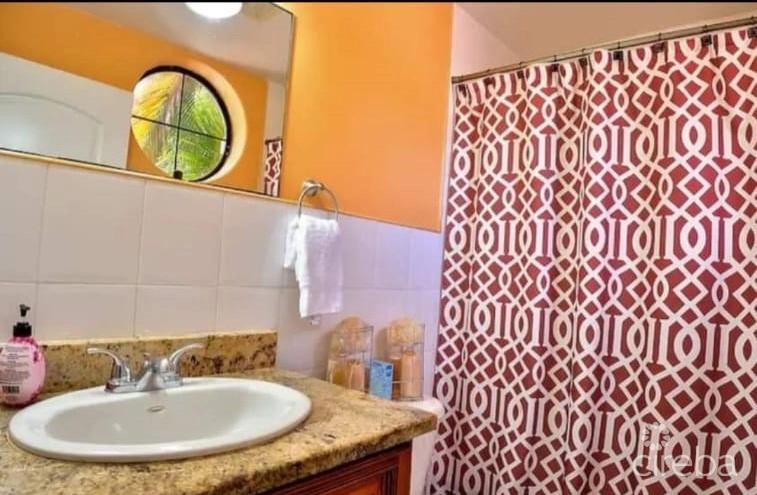 2 bedroom property for sale in Lantern Point, Cayman Islands — photo 3