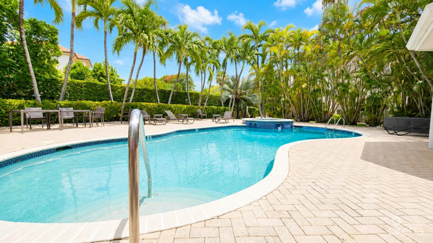 Grand Palms Ground Floor 2-bed In South Sound, Cayman Islands — photo 2