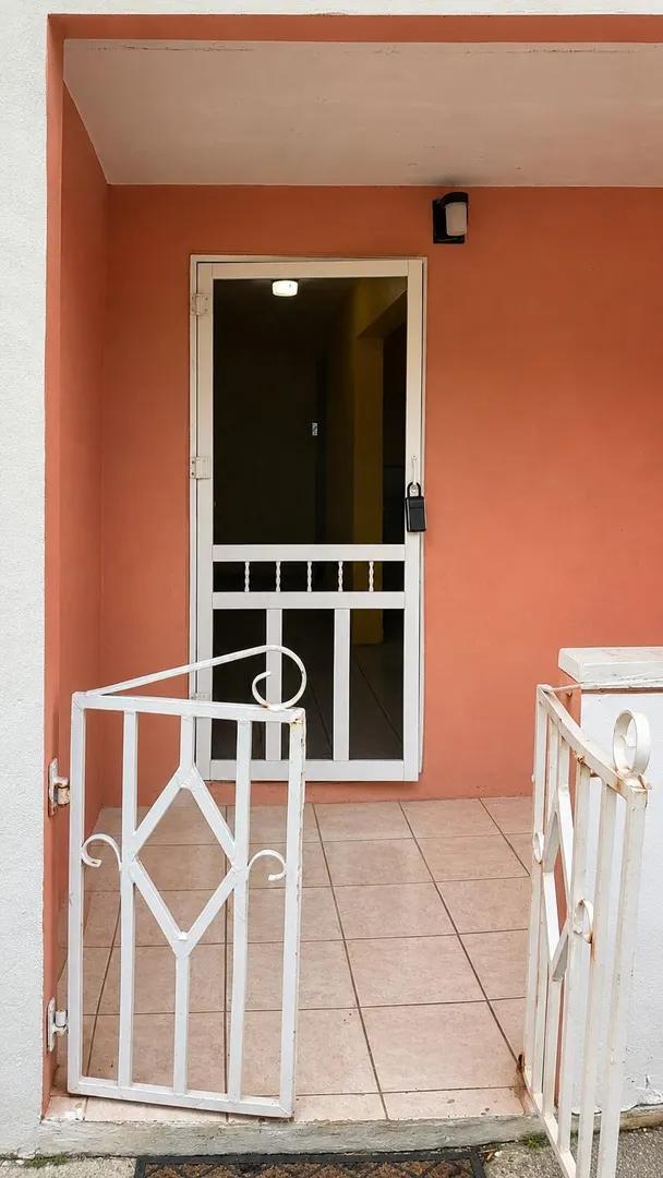2 Beds 1 Bath House in Christiansted, US Virgin Islands — photo 3