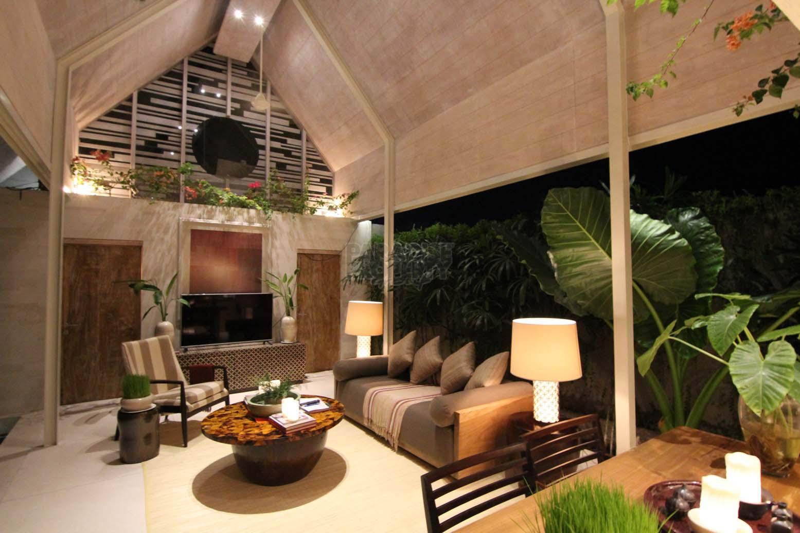 Stylish 3 Bedroom Tropical Villa Walking Distance to Batu Bolong Beach — photo 2