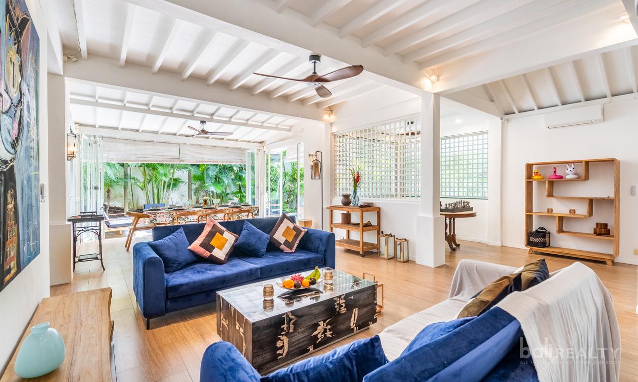 3 bedroom villa for sale in Seminyak, Bali, Indonesia — photo 4