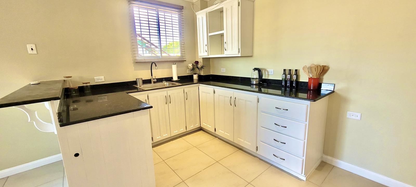 Modern Freeport Apartment for Sale | 1 Bedroom — photo 3