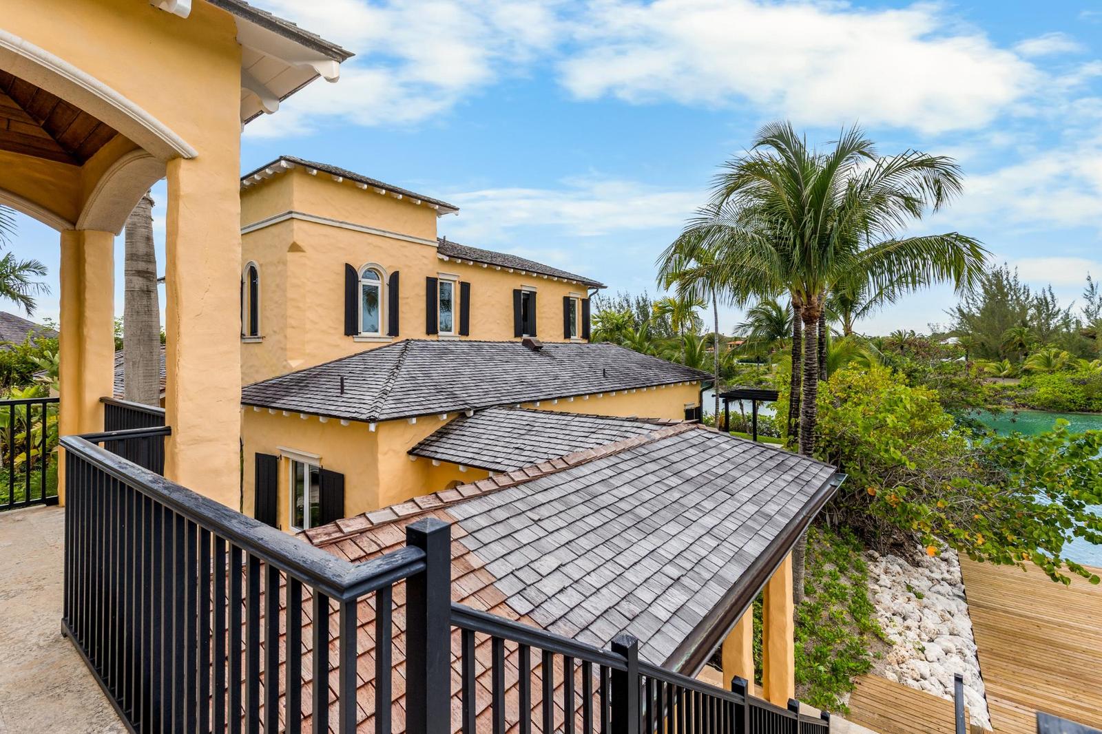 4 bedroom Residence for sale — OLD FORT BAY in Nassau / New Providence, The Bahamas — photo 4