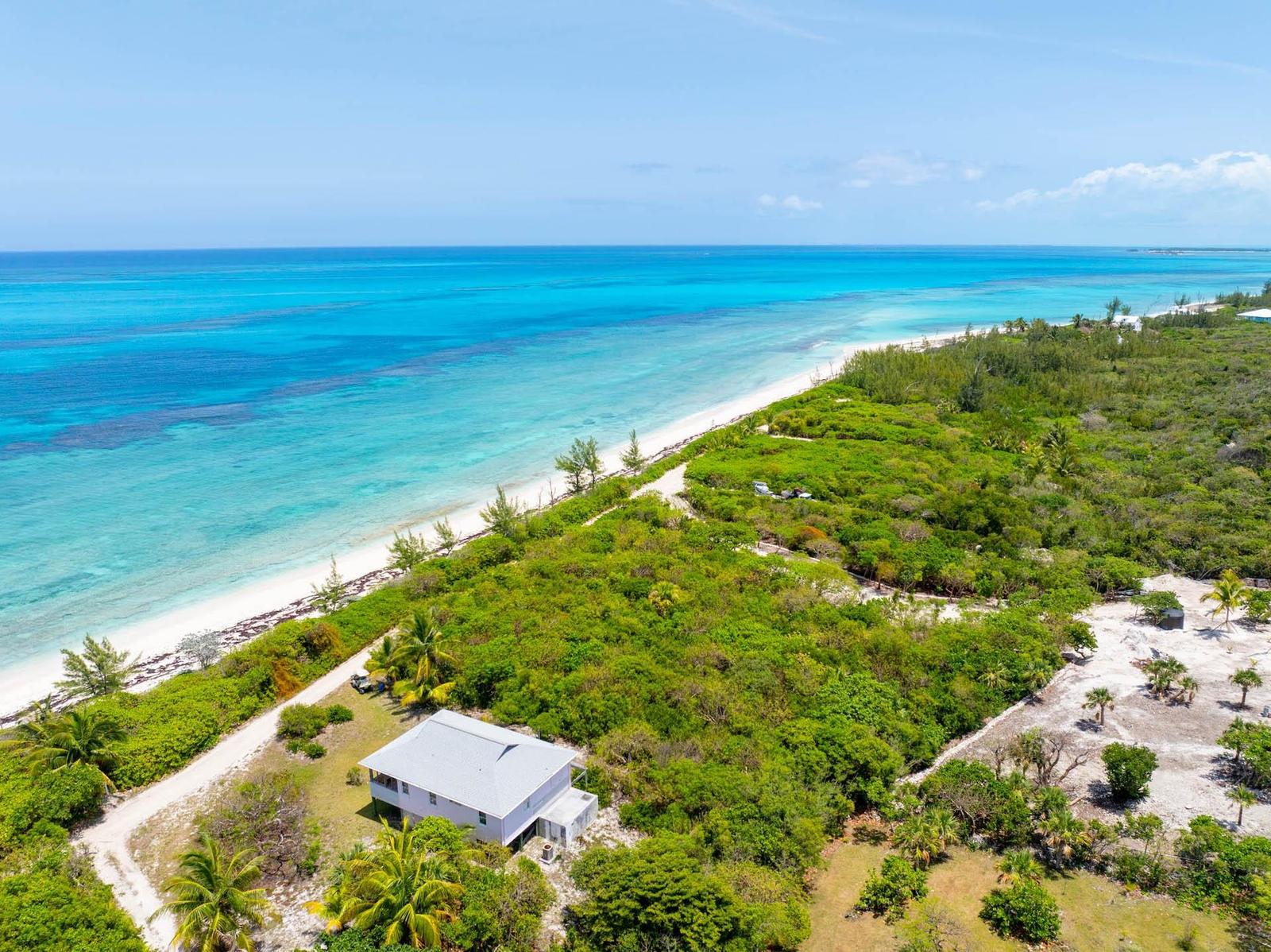 0.7 Acre Beachfront Lot for Sale, Coco Bay, Green Turtle Cay, Abaco, Bahamas — photo 3