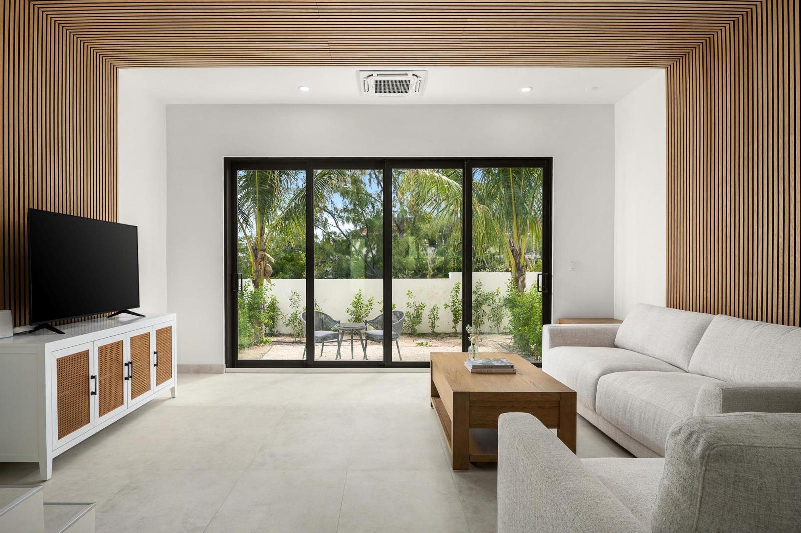SEASCAPE TOWNHOMES — photo 2