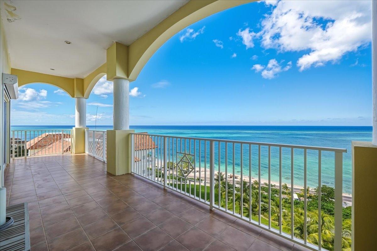 4 bedroom Apartment for sale — PENTHOUSE 1, B2 CAVES HTS in Nassau / New Providence, The Bahamas — photo 5