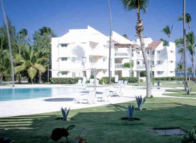 Punta Cana Beachfront Condo For Sale — photo 1