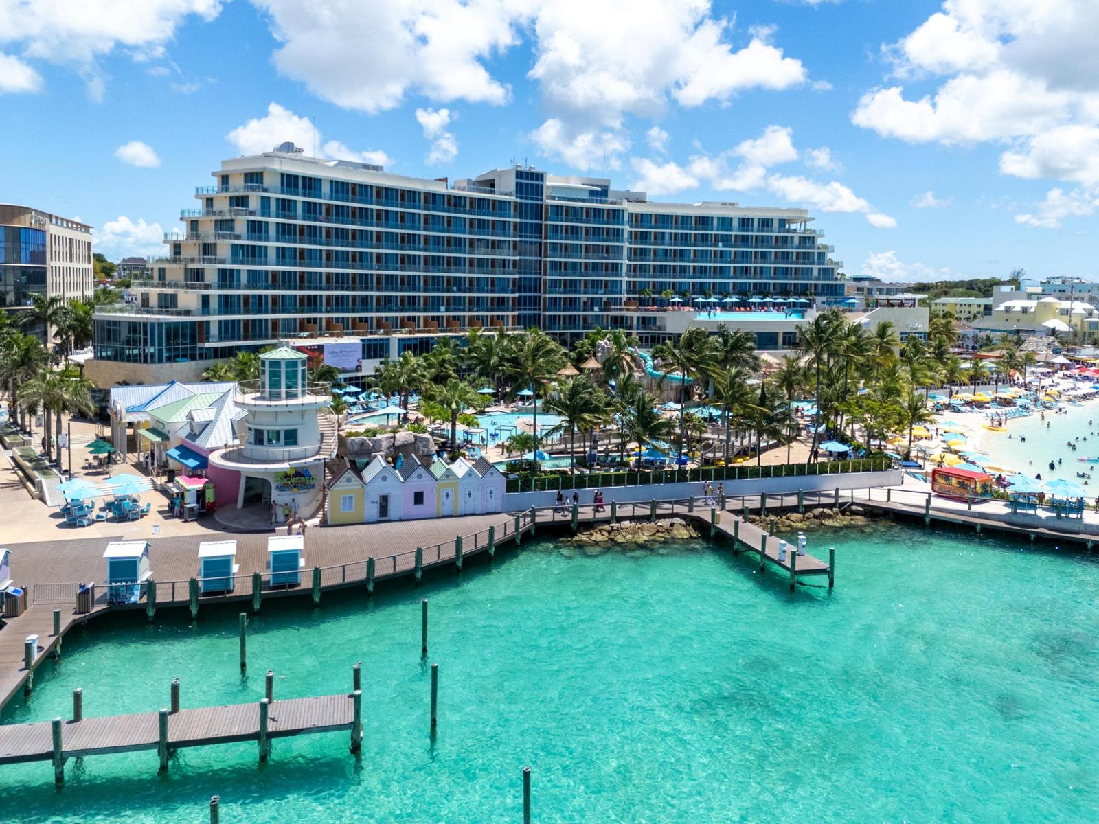 3 Bedroom Apartment for Sale in ONE PARTICULAR HARBOUR, Nassau / New Providence, The Bahamas — photo 4