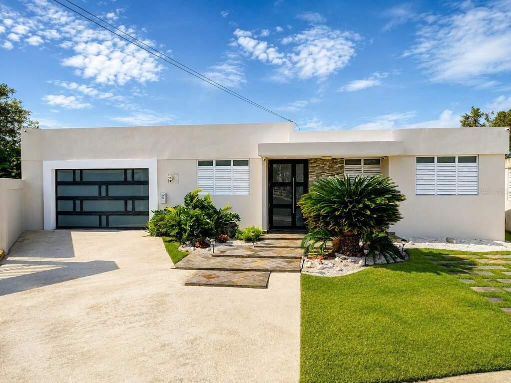 Single Family Home in Aguadilla — photo 1