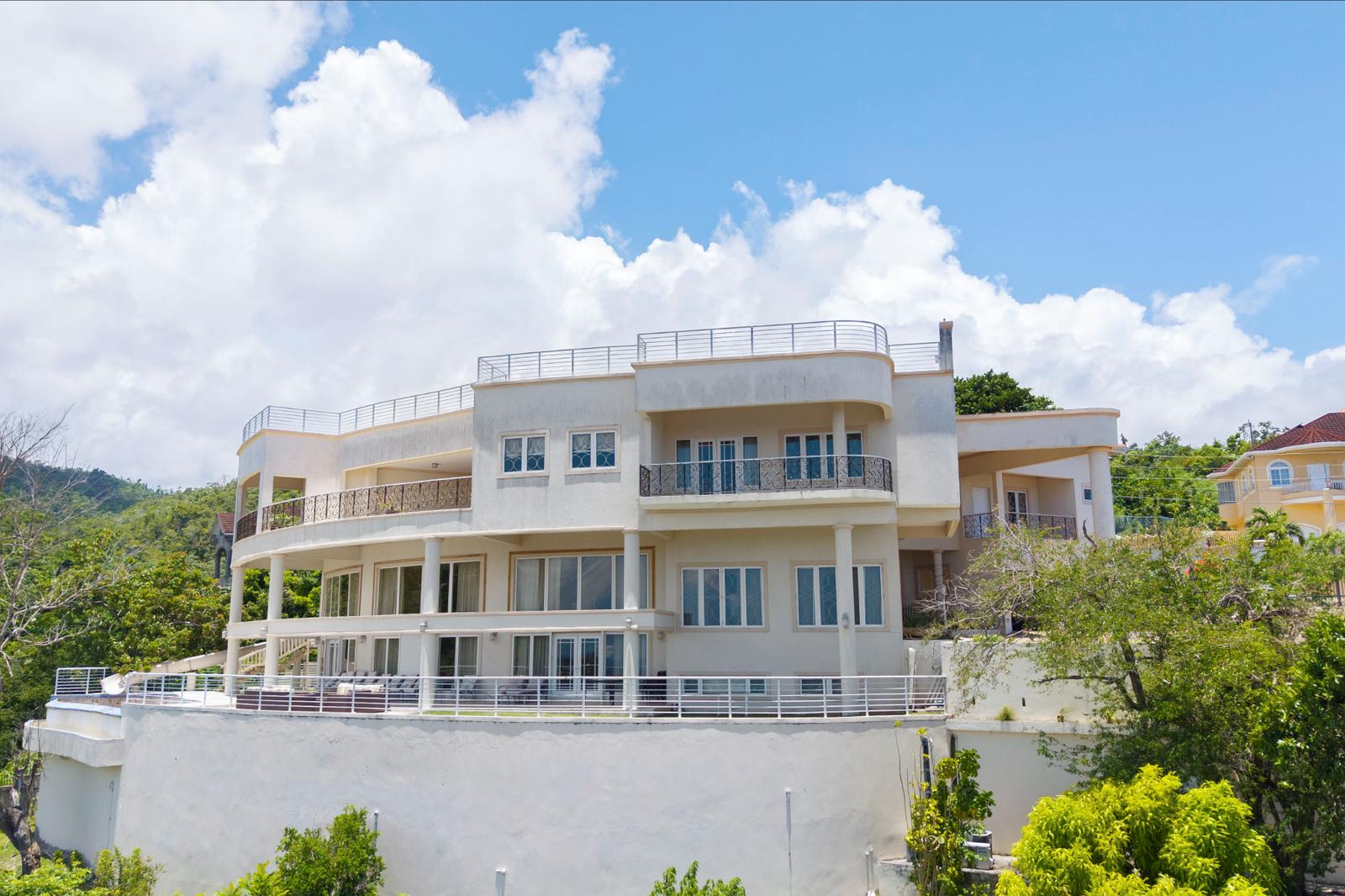 7-bedroom house in Drax Hall, Saint Ann, Jamaica — photo 2
