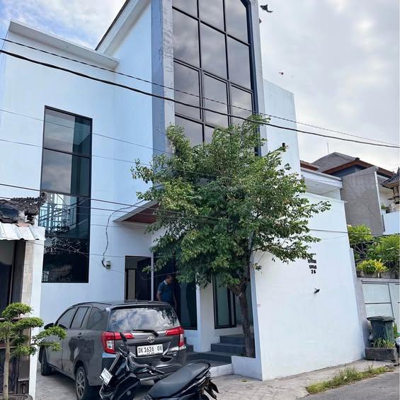 3-bedroom villa in Padonan Tibubeneng, Badung — photo 1