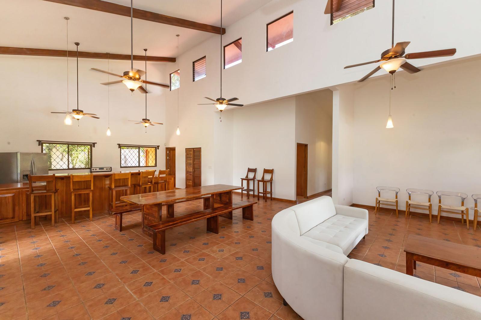 4 Bedroom Home for Sale, Naranjito, Quepos, Manuel Antonio, Puntarenas, Costa Rica — photo 3
