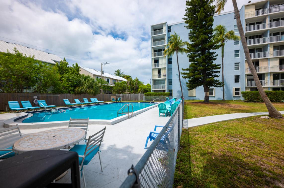 1 bedroom property for sale — Santa Clara Condominiums 1BR in Key West — photo 3