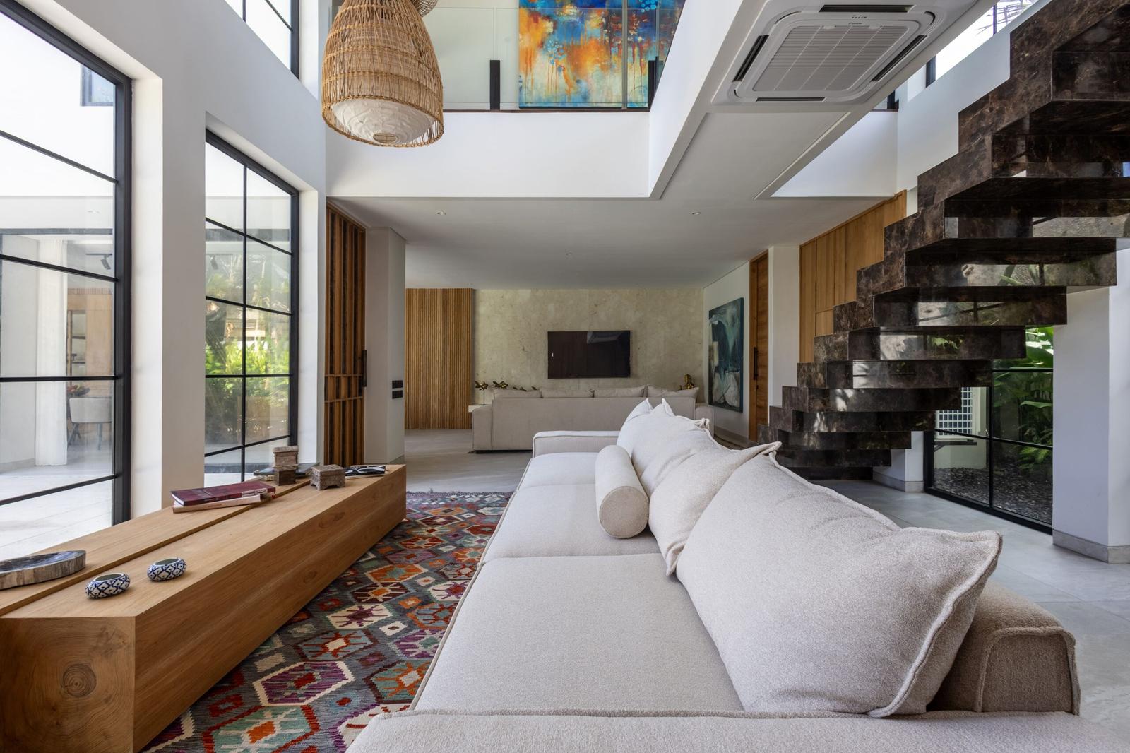 5-bedroom villa in Kerobokan, Bali — photo 4